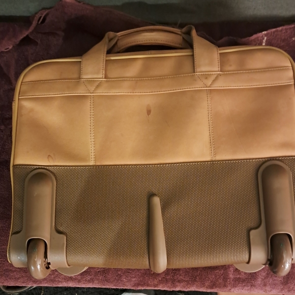 Sol of New York Walker rolling briefcase, top grain leather - Picture 2 of 3